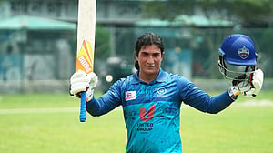 জেসিয়ার বিধ্বংসী সেঞ্চুরি, ফারজানার ৯৪, সাবেকুনের ৪ রানে ৫ উইকেট