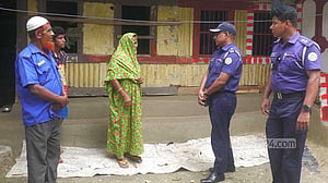 ঝালকাঠিতে চোর সন্দেহে যুবককে পিটিয়ে হত্যা