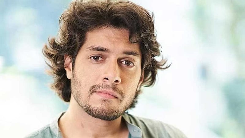 আমিরপুত্রের প্রথম সিনেমা আসছে ওটিটিতে