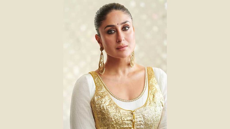 কারিনার গর্ভধারণের বইয়ে ‘বাইবেল’র নাম, আদালতের নোটিস?