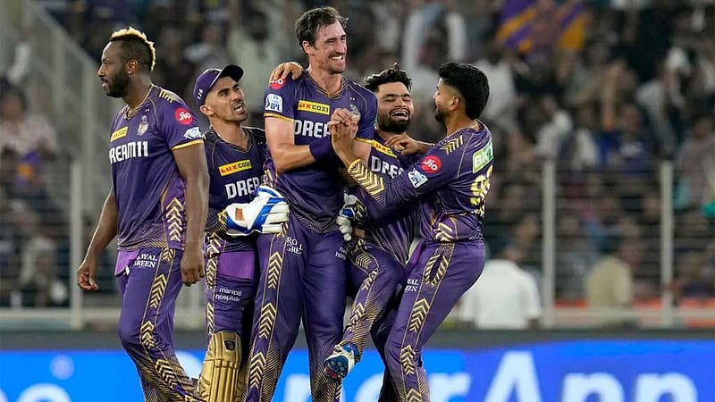 স্টার্ক-ভেঙ্কাটেশ-শ্রেয়াসের নৈপুণ্যে হায়দরাবাদকে উড়িয়ে ফাইনালে কলকাতা