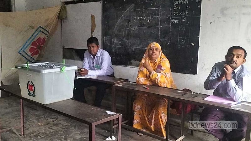 উপজেলা নির্বাচন: প্রথম দুই ঘণ্টায় গড়ে ৭-৮% ভোট পড়েছে, ধারণা ইসির