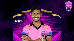 পারিশ্রমিকের রেকর্ড গড়ে লঙ্কান লিগে পুরোনো দলে ফিরলেন পাথিরানা