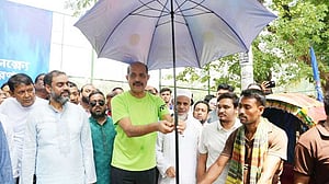 গরমে বস্তিবাসীদের স্বস্তি দিতে ৯টি কুলিং জোন করবে ডিএনসিসি