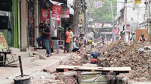 কবে ঠিক হবে রাস্তাগুলো? বর্ষাই বা পার হবে কীভাবে?