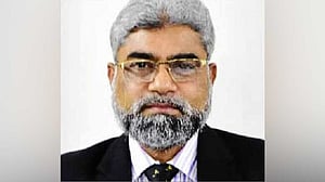 মাদকদ্রব্য নিয়ন্ত্রণ অধিদপ্তরের নতুন ডিজি খন্দকার মোস্তাফিজুর