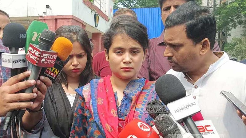 প্রকৃত অপরাধীরা যাতে সুযোগ না পায়, স্বরাষ্ট্রমন্ত্রীকে আনারকন্যা ডরিন