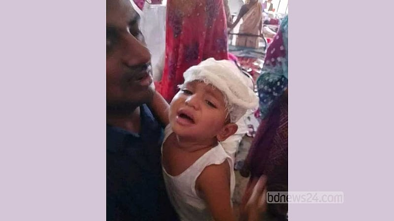 সড়কে ‌‌‌‌‌‘অজ্ঞাত’ মায়ের মৃত্যু, বেঁচে যাওয়া শিশুর কান্না থামছেই না
