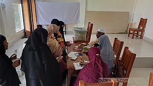 চার ঘণ্টায় ১৫-২০% ভোট পড়েছে: ইসি সচিব