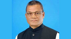 ঝিনাইদহ-১ উপ-নির্বাচনে নৌকা পেলেন নায়েব আলী