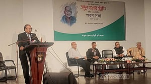 চিন্তার সততার জন্যই আবদুল গাফ্ফার চৌধুরী আলাদা: ওবায়দুল হাসান