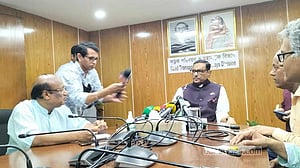 স্যাংশন, ভিসানীতি কেয়ার করি না: কাদের