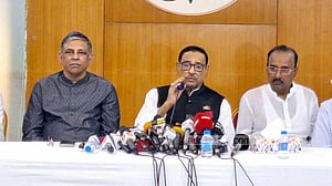 সাবেক আইজিপি, সেনাপ্রধান, কাউকে বাঁচাতে যাবে না সরকার: কাদের
