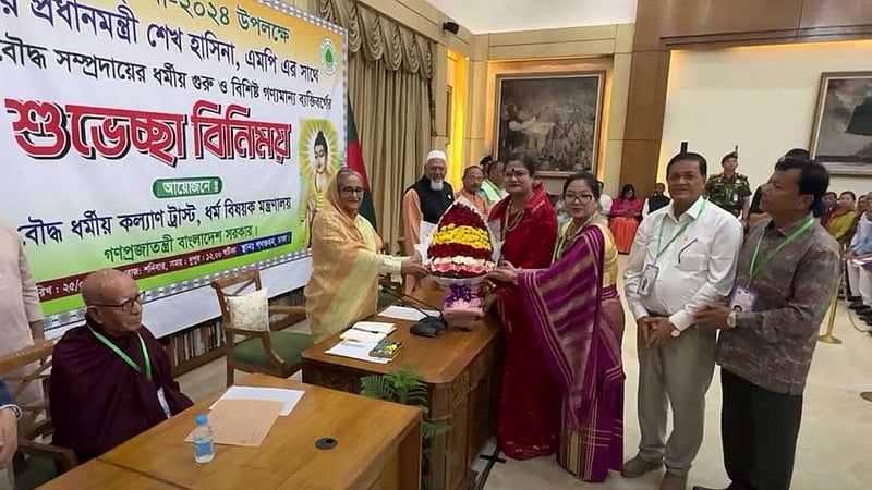 অনেকেই চেষ্টা করে দেশকে ভিন্ন পথে নিতে, কিন্তু পারবে না: প্রধানমন্ত্রী