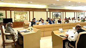 বাজার মনিটরিং জোরালো করার নির্দেশ প্রধানমন্ত্রীর