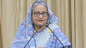 শেখ হাসিনাকে ‘স্যার’ সম্বোধনের সেই নির্দেশনা বাতিল