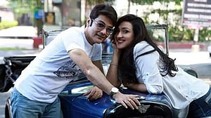 প্রসেনজিতের সঙ্গে প্রেম ছিল? উত্তর দেবেন না ঋতুপর্ণা