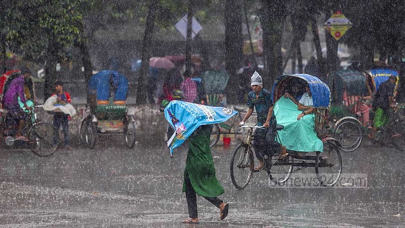 সিলেটে বন্যার মধ্যেই চার বিভাগে ভারি বৃষ্টির আভাস