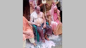 উপজেলা চেয়ারম্যান হয়ে দুধ দিয়ে গোসল