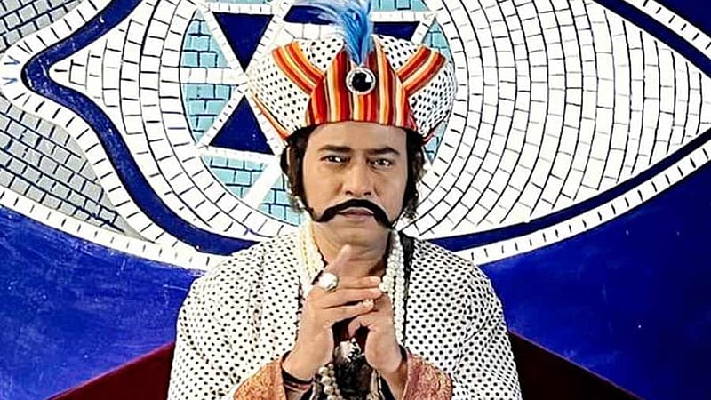 ‘হীরক রাজা’ রুদ্রনীল বললেন, ‘হীরক রানি বাই বাই’
