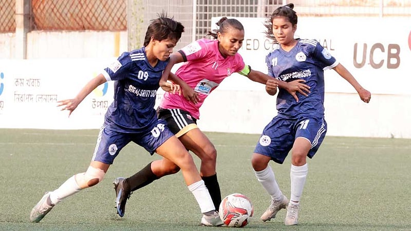 নাসরিনের জয়ে সাবিনার গোল