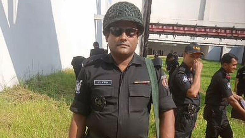 ‘জমির বিরোধে’ র‌্যাব সদস্যকে কুপিয়ে হত্যা, বড় ভাই পলাতক