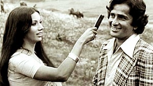 ‘অন্তরঙ্গ’ দৃশ্যে আপত্তি শাবানার, শশী বলেছিলেন ‘স্টুপিড’