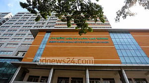 জেনিভা ক্যাম্পে হাত বোমা বিস্ফোরণ, শিশু দগ্ধ