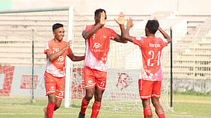 টানা তিন হারের পর জিতল শেখ রাসেল