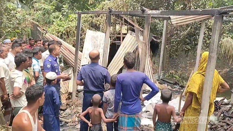 শেরপুরের ঘরে আগুন লেগে বৃদ্ধার মৃত্যু