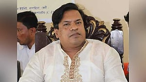 ছাগলনাইয়ার সোহেলের চেয়ারম্যান পদে থাকা অবৈধ, বেতন-ভাতা ফেরতের নির্দেশ