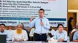 সীতাকুণ্ডের স্কুলে অনলাইনভিত্তিক ইংরেজি শেখার কোর্স চালু