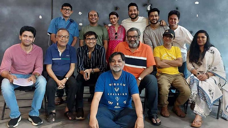 এক নির্মাতার সিনেমায় অভিনয়ে আরেক পরিচালক, সঙ্গে তারকা বাহিনী
