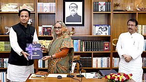 এসএসসির ফল প্রধানমন্ত্রীর হাতে