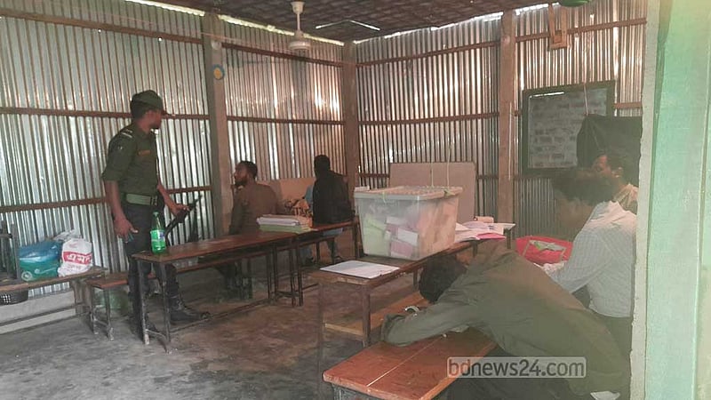সিলেটে জাল ভোটের অভিযোগ, ভোট দিচ্ছেন না ভোটাররা