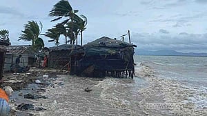 নিম্নচাপ: সারাদেশে বৃষ্টির আভাস, ১৫ জেলায় জলোচ্ছ্বাসের শঙ্কা