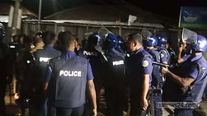 ভোলায় দুই চেয়ারম্যান প্রার্থীর সমর্থকদের সংঘর্ষ, আহত ২৫