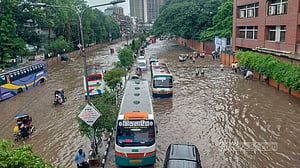 জলাবদ্ধতায় দুর্গতি ঢাকাবাসীর
