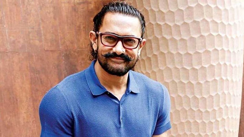 ‘আর মাত্র ১০ বছর’, একসঙ্গে ৬টি কাজে আমির!