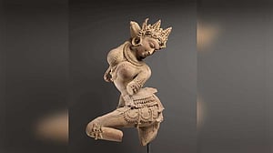 চুরি যাওয়া ১৪০০ শিল্পকর্ম ভারতকে ফিরিয়ে দিল যুক্তরাষ্ট্র