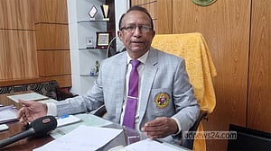 ‘জয় বাংলা’ বলা সেই সিভিল সার্জন এবার বাধ্যতামূলক অবসরে