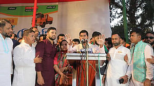 ইউনূস সরকারকে আরও অন্তত দুই বছর দেখি: নূর