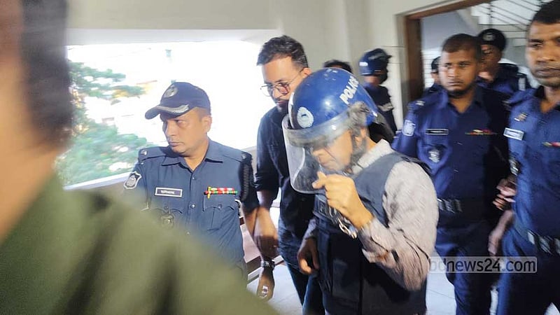 ৮ বাসযাত্রীকে পুড়িয়ে হত্যা: সাবেক আইজিপি শহীদুল ফের রিমান্ডে