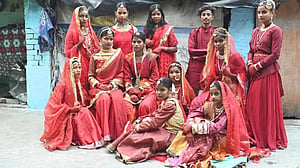 ভারতে বস্তির শিশুদের ফ্যাশন ফটোশ্যুটের ভিডিও ভাইরাল, প্রশংসার জোয়ার