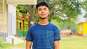 ফেনীতে পূর্ব বিরোধে ছুরিকাঘাতে কলেজছাত্র খুন