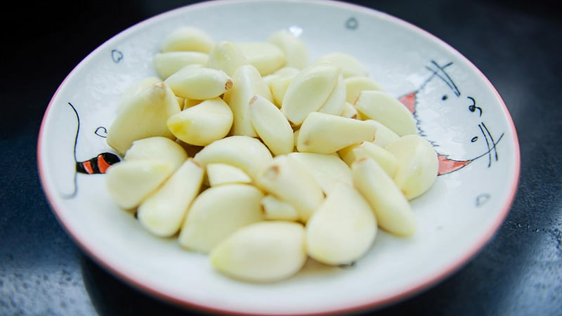 রসুন যেভাবে ফ্রিজে রাখা যায়