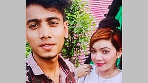 স্বামীর আত্মহত্যার দুই দিন পর যশোরে গলায় ফাঁস দিলেন স্ত্রীও