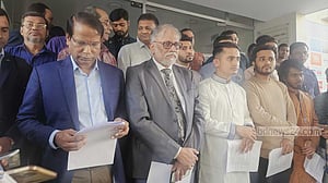 গণআন্দোলনে আহতদের চিকিৎসা হবে বঙ্গবন্ধু মেডিকেলে