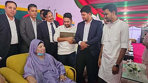 আপনাকে সুযোগ করে দিতে পেরে আমরা গর্বিত: উপদেষ্টা আসিফ মাহমুদ