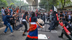 ‘লাল মজলুমে’ জুলাই আন্দোলনের স্মৃতি
